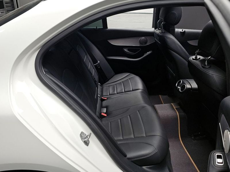 2018 Mercedes-Benz C-Class C200 Avantgarde photo 11