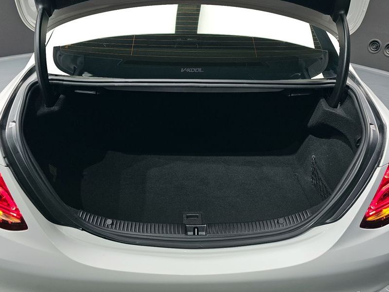 2018 Mercedes-Benz C-Class C200 Avantgarde photo 20