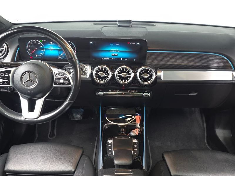 2021 Mercedes-Benz B-Class GLB220 photo 7