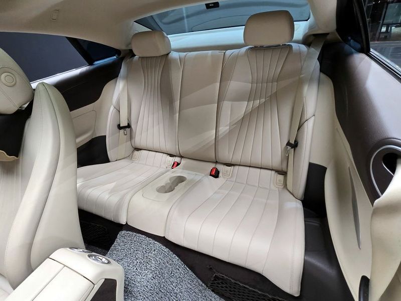 2019 Mercedes-Benz E-Class E220d Coupe photo 12