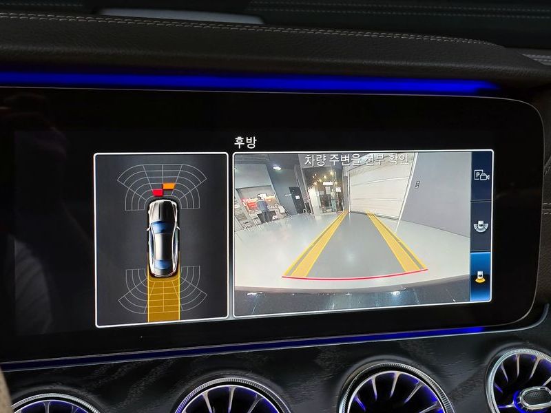 2019 Mercedes-Benz E-Class E220d Coupe photo 17