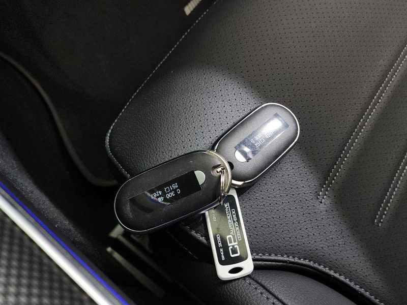 2024 Mercedes-Benz C-Class C300 4MATIC AMG Line photo 15