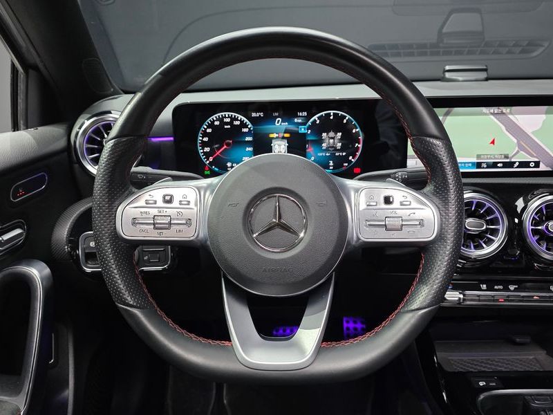 2021 Mercedes-Benz A-Class AMG A35 S AMG 4MATIC Sedan photo 13
