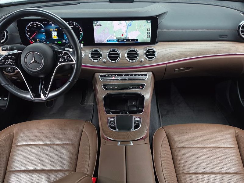 2021 Mercedes-Benz E-Class E300e 4MATIC Exclusive photo 7