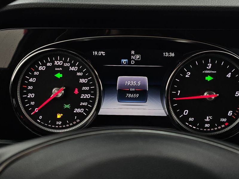 2017 Mercedes-Benz E-Class E220d 4MATIC Avantgarde photo 8
