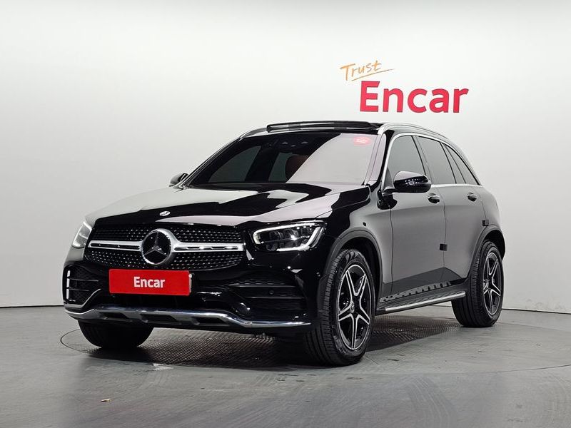 2022 Mercedes-Benz C-Class GLC300 4MATIC photo 1