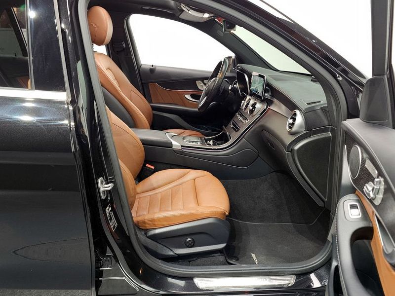 2022 Mercedes-Benz C-Class GLC300 4MATIC photo 11