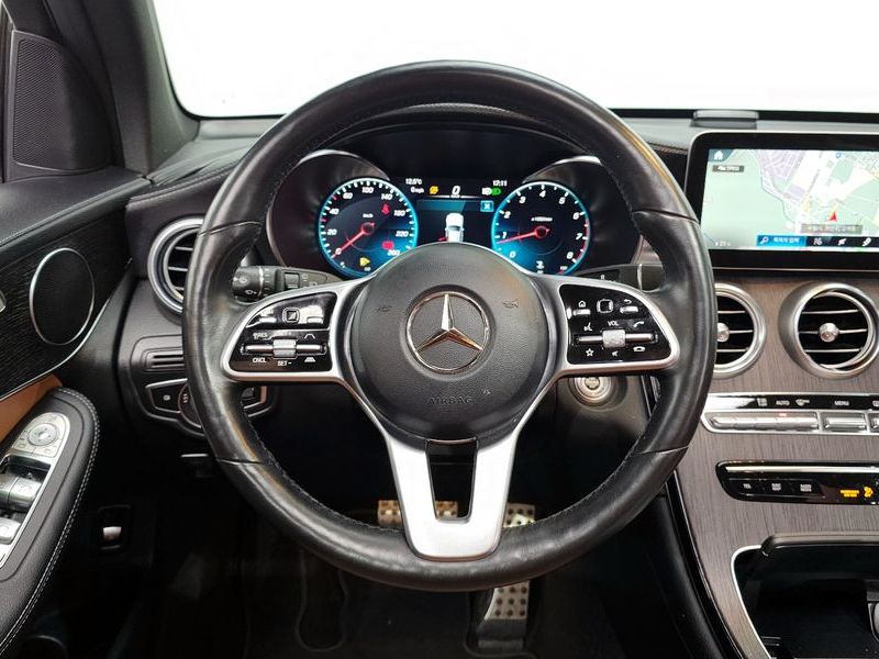 2022 Mercedes-Benz C-Class GLC300 4MATIC photo 13