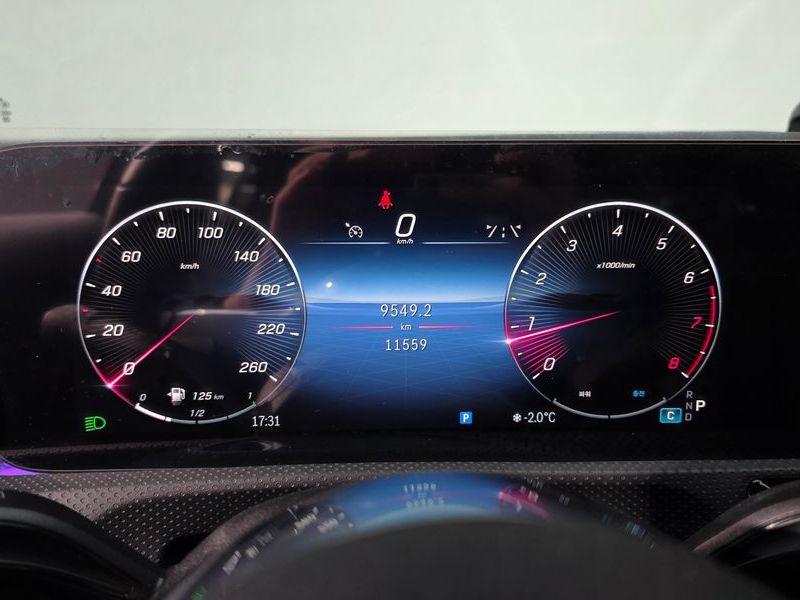 2024 Mercedes-Benz A-Class A220 Sedan photo 8
