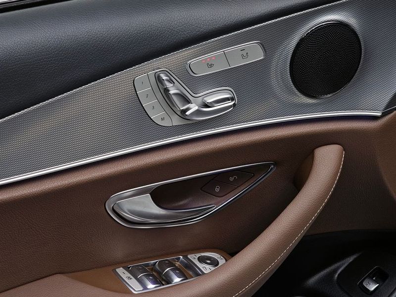 2018 Mercedes-Benz E-Class E200 Avantgarde photo 18