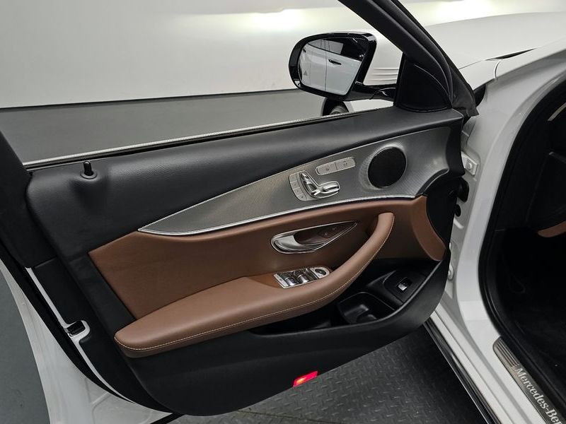 2018 Mercedes-Benz E-Class E200 Avantgarde photo 24