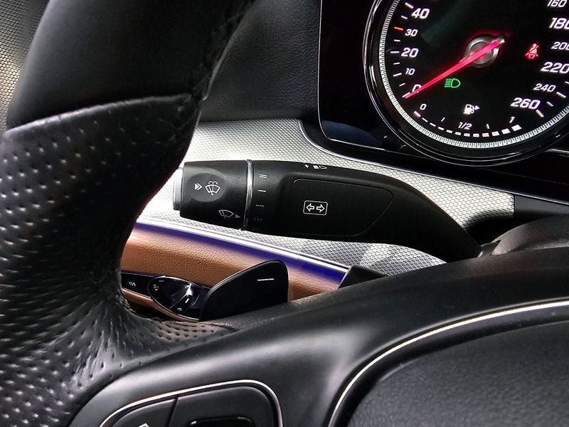 2018 Mercedes-Benz E-Class E200 Avantgarde photo 28