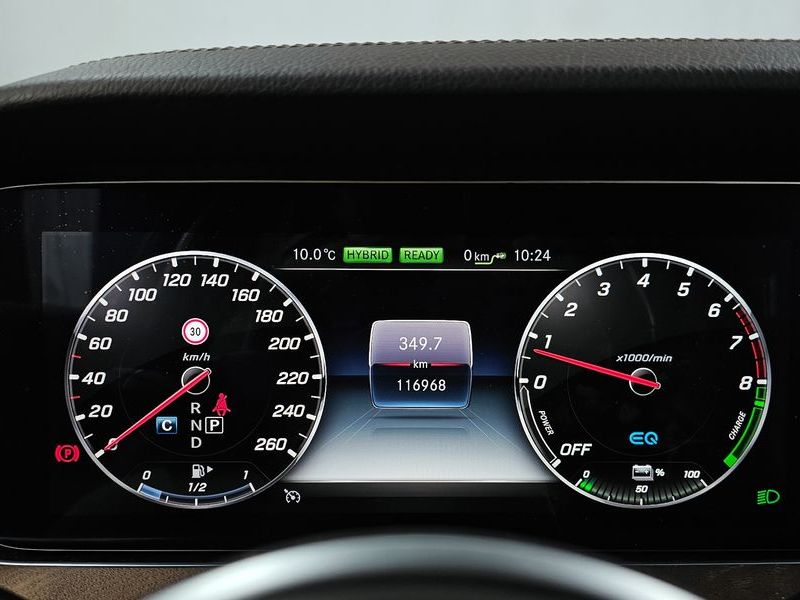 2019 Mercedes-Benz E-Class E300e Exclusive photo 8