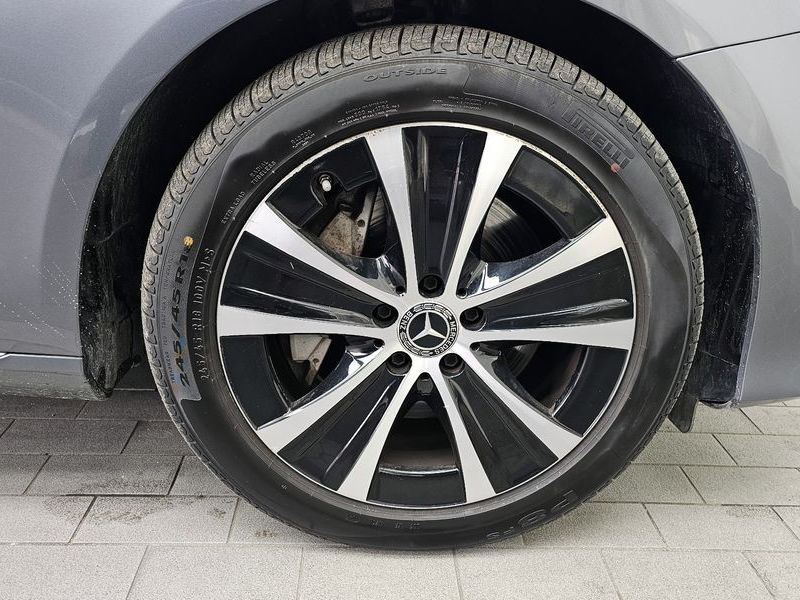 2019 Mercedes-Benz E-Class E300e Exclusive photo 21