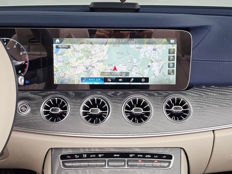 2023 Mercedes-Benz E-Class E450 4MATIC Cabriolet photo 14