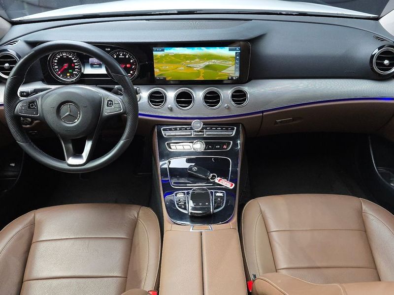2018 Mercedes-Benz E-Class E200 Avantgarde photo 7