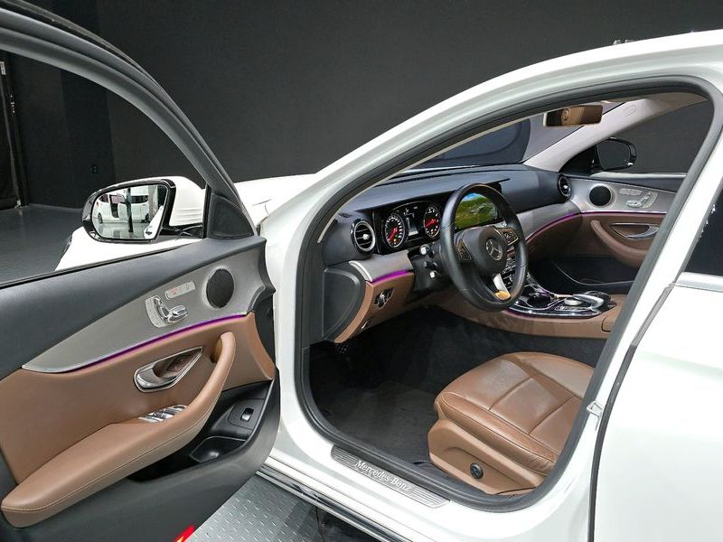2018 Mercedes-Benz E-Class E200 Avantgarde photo 10
