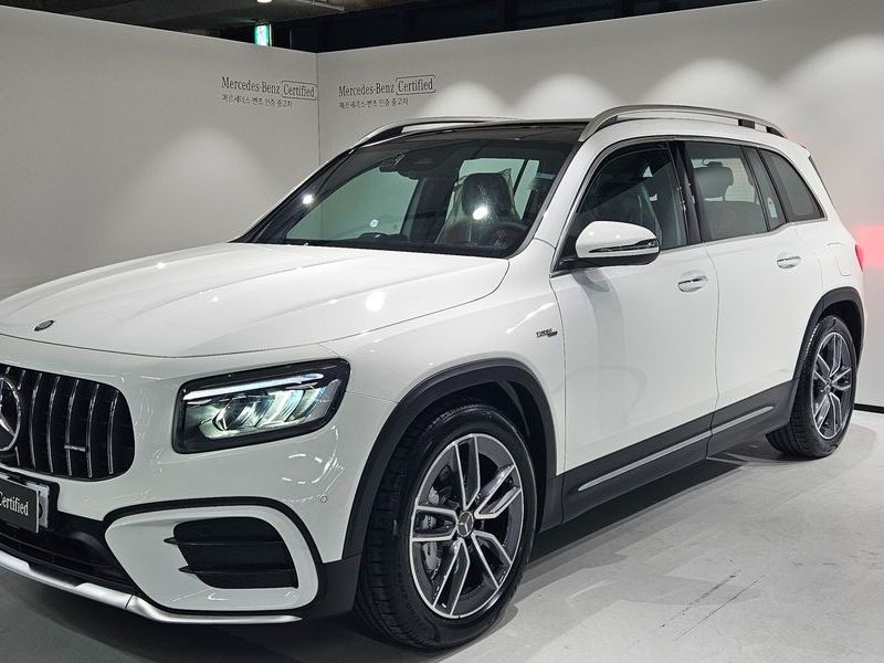 2025 Mercedes-Benz B-Class AMG GLB35 4MATIC photo 1
