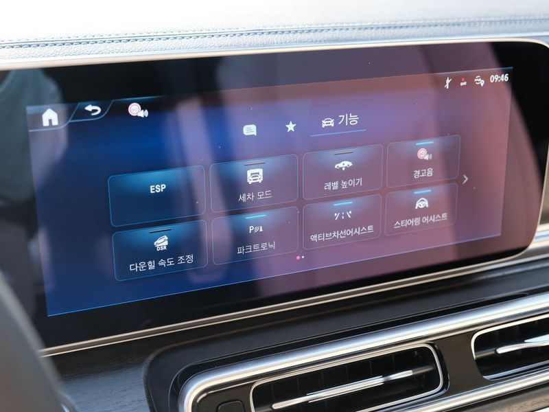 2025 Mercedes-Benz CLA V300 CDI W447 photo 18