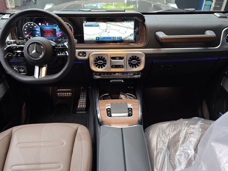 2026 Mercedes-Benz CLA G450d photo 7