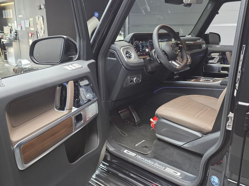 2026 Mercedes-Benz CLA G450d photo 10