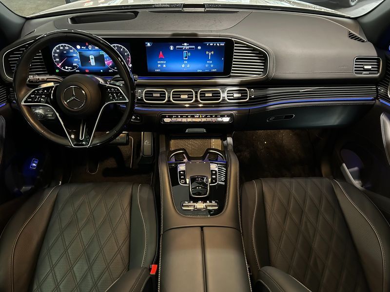 2025 Mercedes-Benz S-Class Maybach GLS600 4MATIC photo 7