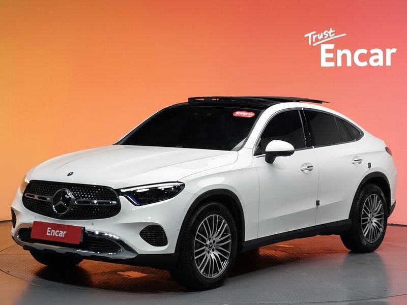 2026 Mercedes-Benz C-Class GLC300 4MATIC Avnatgarde Coupe photo 1