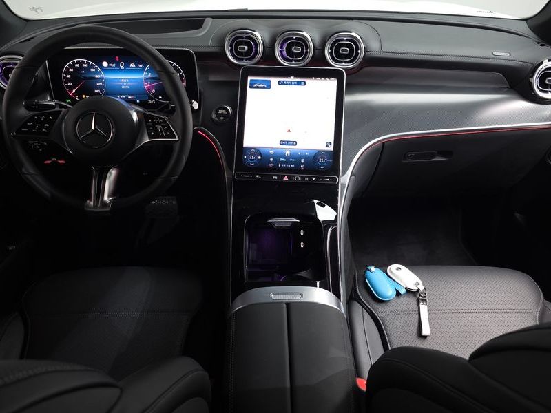 2026 Mercedes-Benz C-Class GLC300 4MATIC Avnatgarde Coupe photo 7