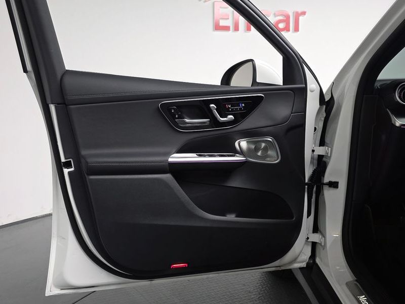 2026 Mercedes-Benz C-Class GLC300 4MATIC Avnatgarde Coupe photo 24