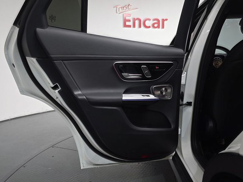 2026 Mercedes-Benz C-Class GLC300 4MATIC Avnatgarde Coupe photo 25