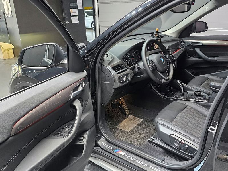 2021 BMW X1 xDrive 18d xLine photo 10