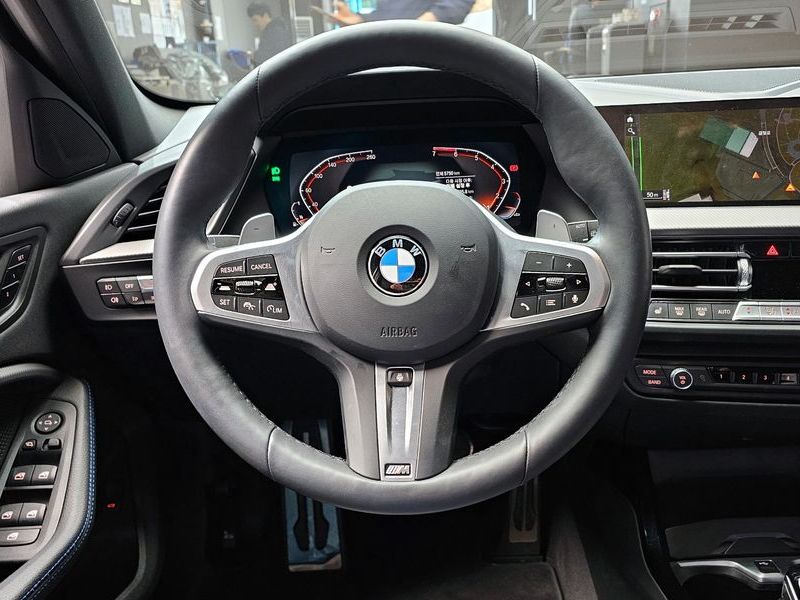 2024 BMW 1 Series 120i M Sports photo 14