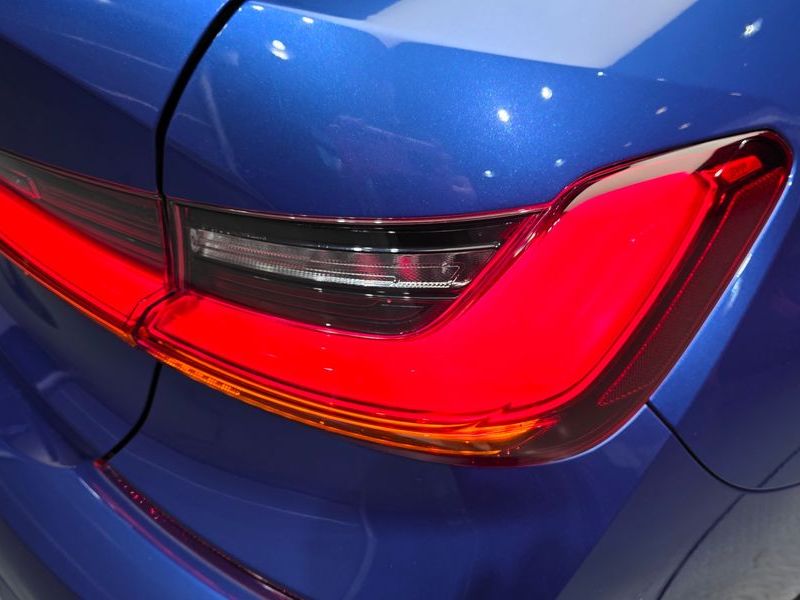 2021 BMW 3 Series 320i M Sport photo 23