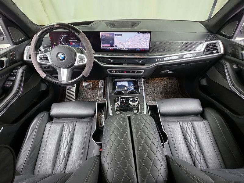 2024 BMW X7 xDrive 40i M Sport 7STR photo 7