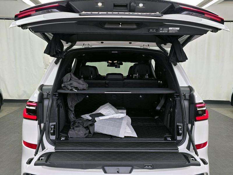 2024 BMW X7 xDrive 40i M Sport 7STR photo 20