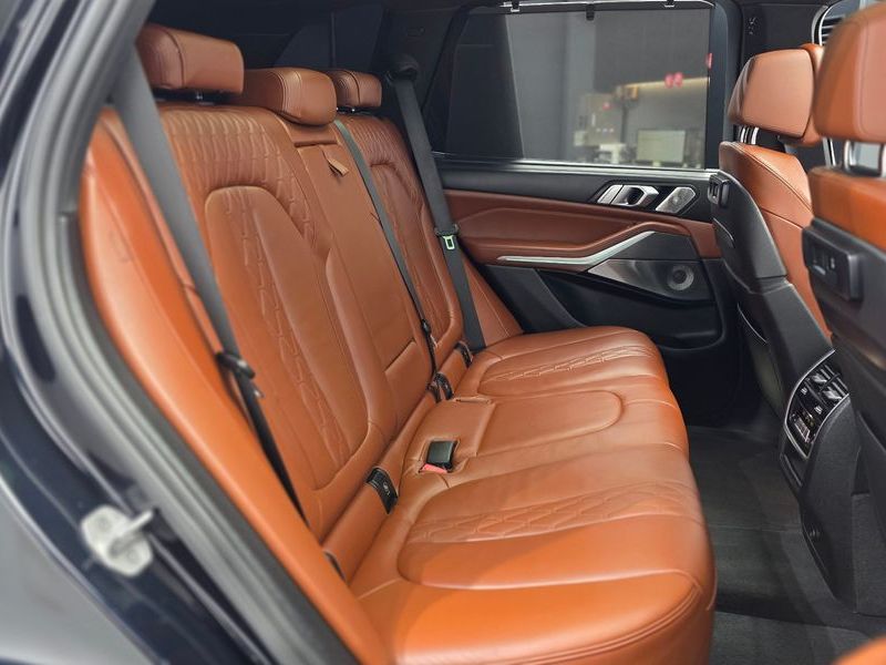 2021 BMW X5 M50i photo 12