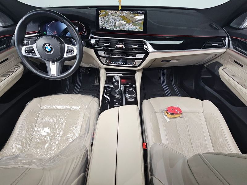 2021 BMW 6 Series 630i xDrive World Premiere Edition photo 7