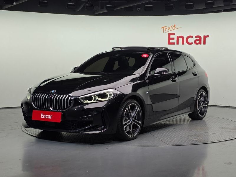 2024 BMW 1 Series 120i M Sports photo 1