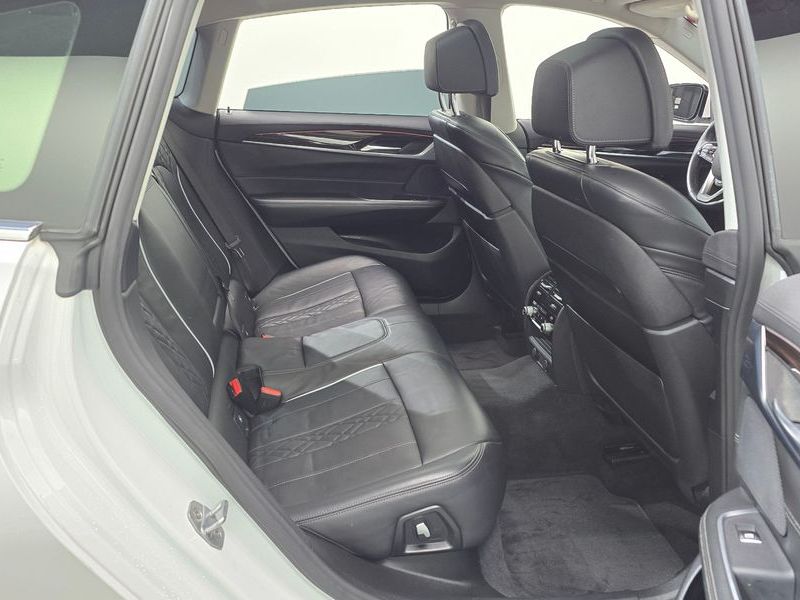 2019 BMW 6 Series 620d Luxury photo 12