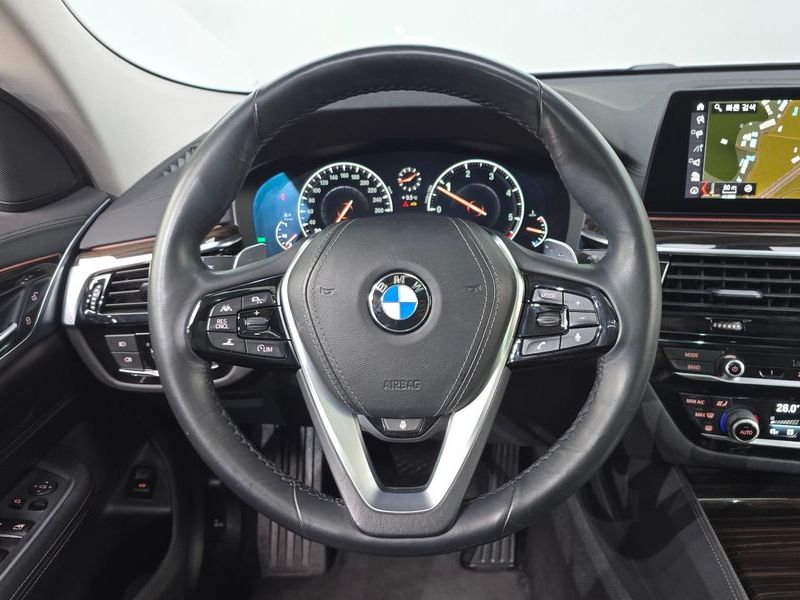 2019 BMW 6 Series 620d Luxury photo 13