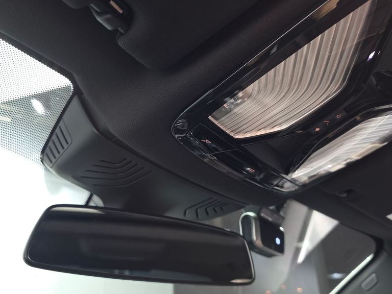 2021 BMW 5 Series 523d M Sport photo 19