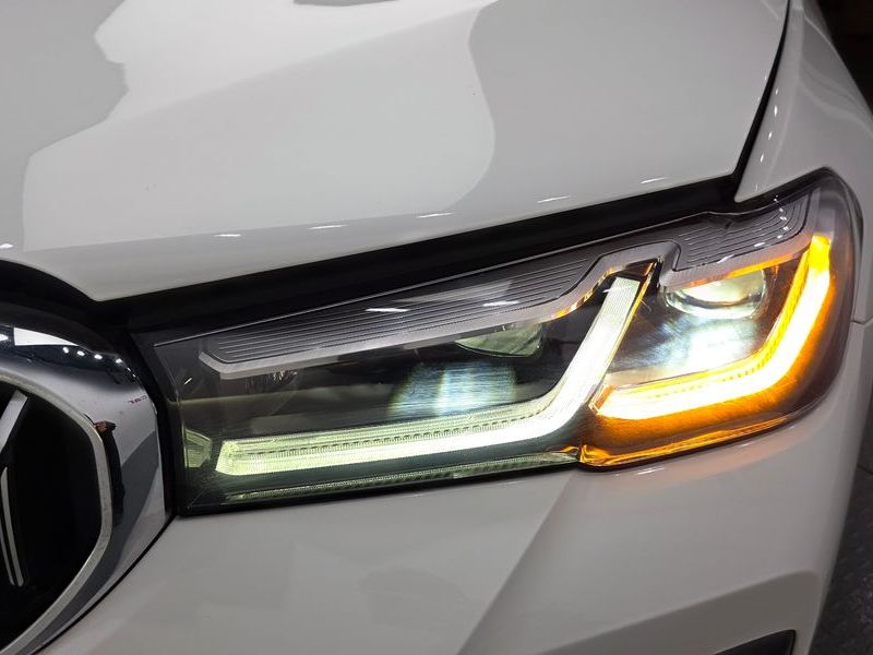 2021 BMW 5 Series 523d M Sport photo 22