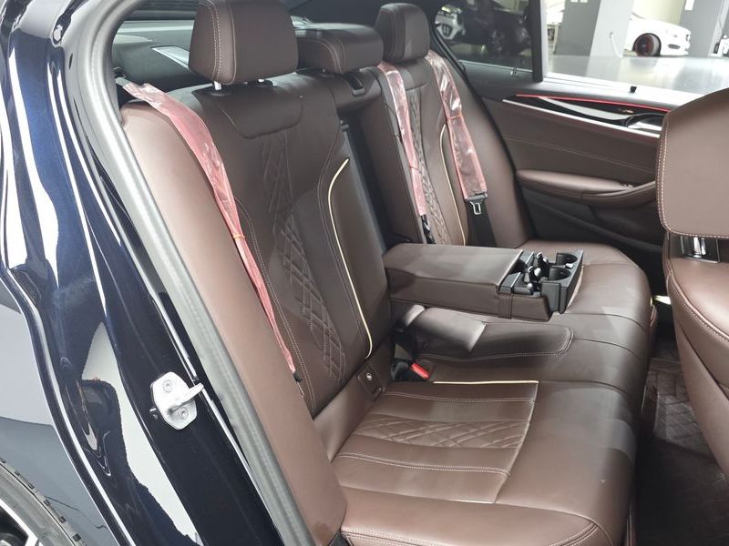2023 BMW 5 Series 530i M Sport Package photo 12