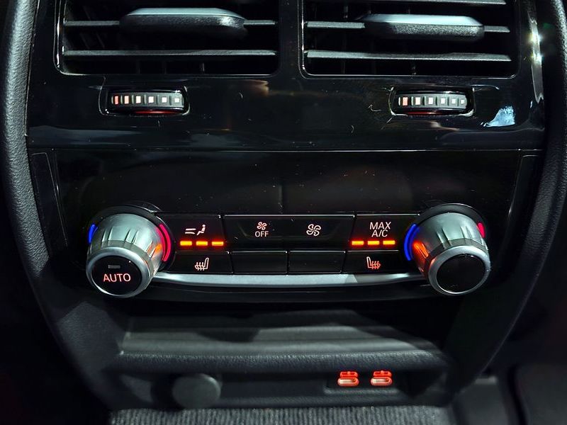 2023 BMW 5 Series 530e M Sport photo 19