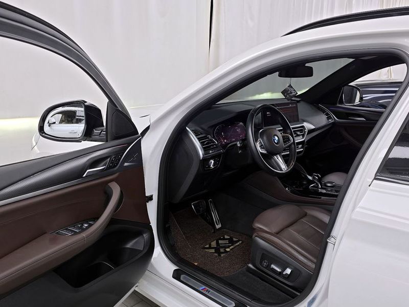 2022 BMW X4 xDrive20i M Sport photo 10