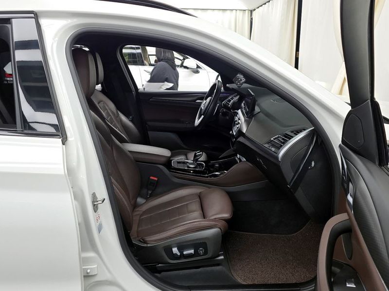 2022 BMW X4 xDrive20i M Sport photo 11