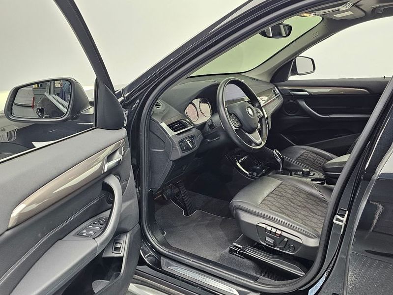2021 BMW X1 xDrive 20i xLine photo 10