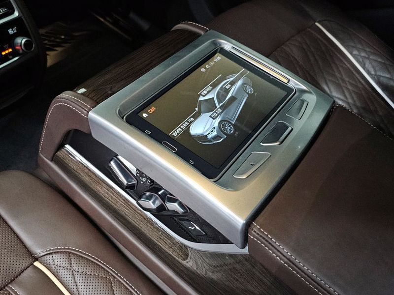 2020 BMW 7 Series 730d xDrive Design Pure Excellence photo 29