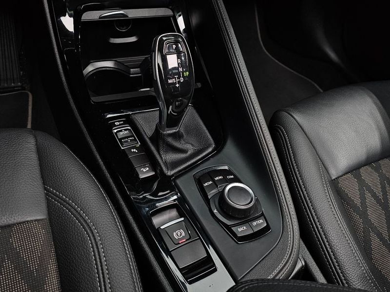 2021 BMW X1 xDrive 18d xLine photo 9