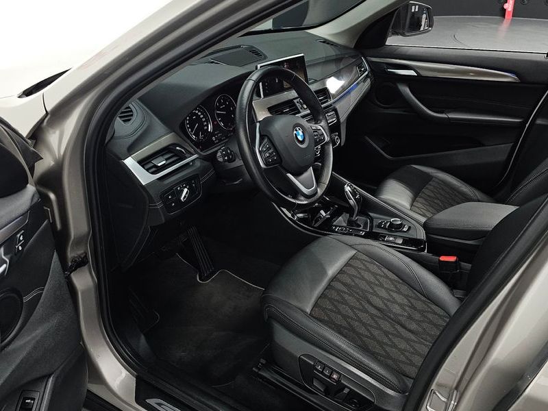 2021 BMW X1 xDrive 18d xLine photo 11